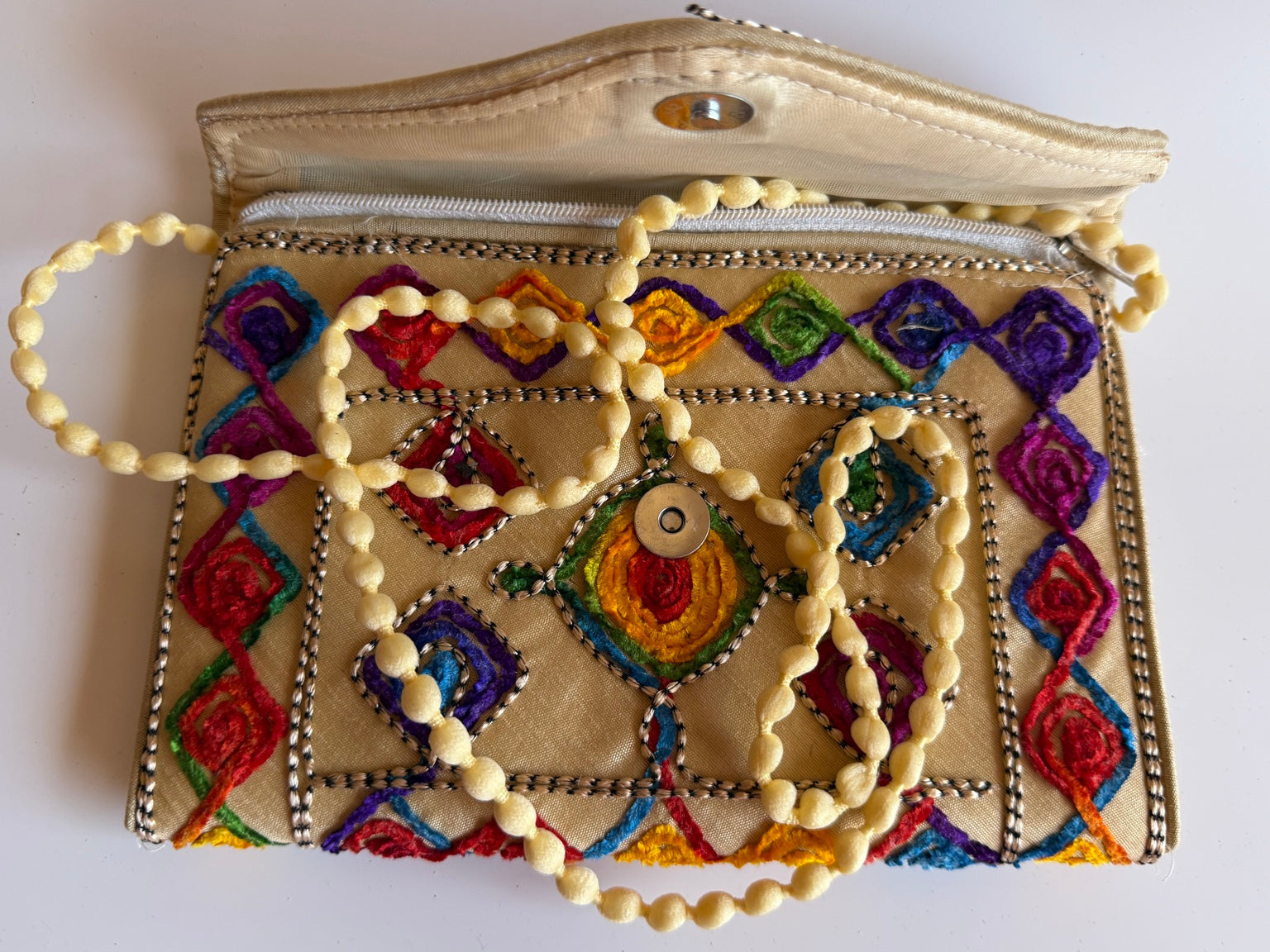 Handcrafted Rajasthani Embroidered Women's Purse โ Champagne Gold Artisan Handbag | Jaipur Collection