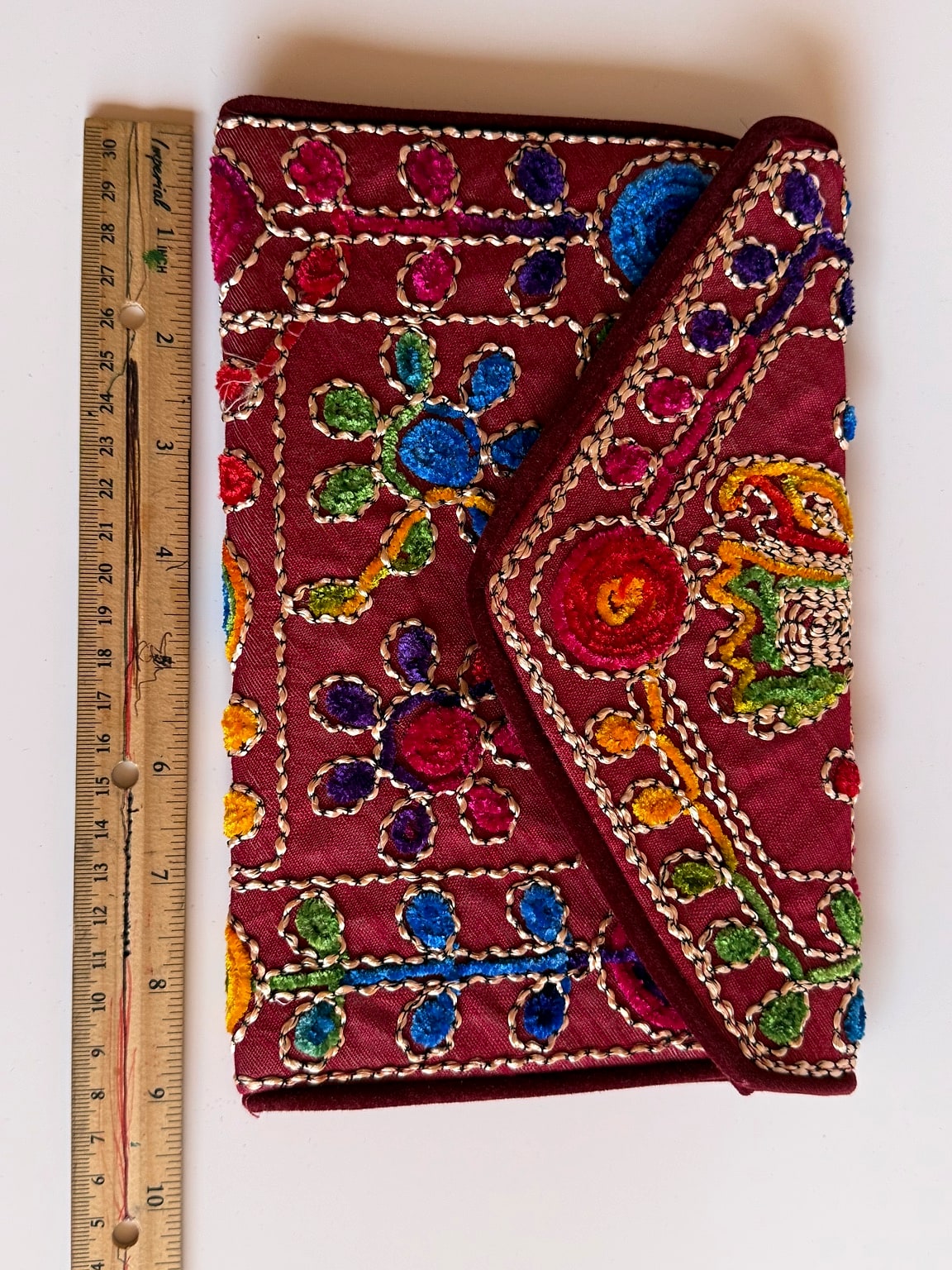 Ruler showing size of the potli bag at 8 inches