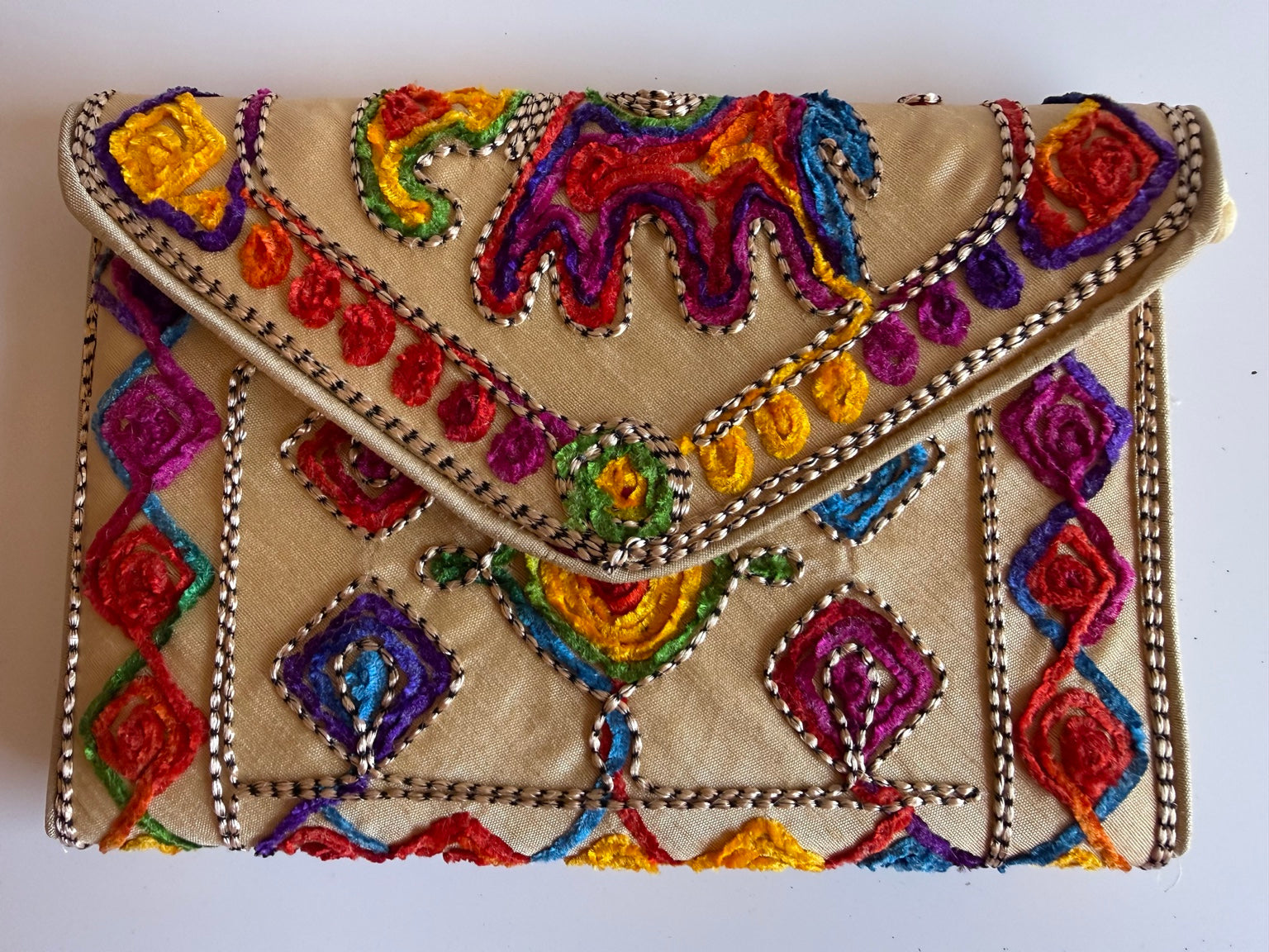 Handcrafted Rajasthani Embroidered Women's Purse – Champagne Gold Artisan Handbag | Jaipur Collection