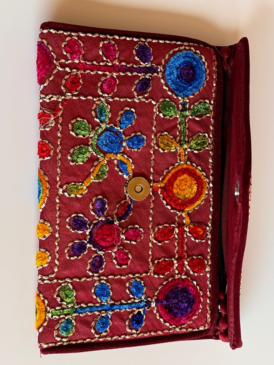 Open view showing magnetic closure of the potli bag