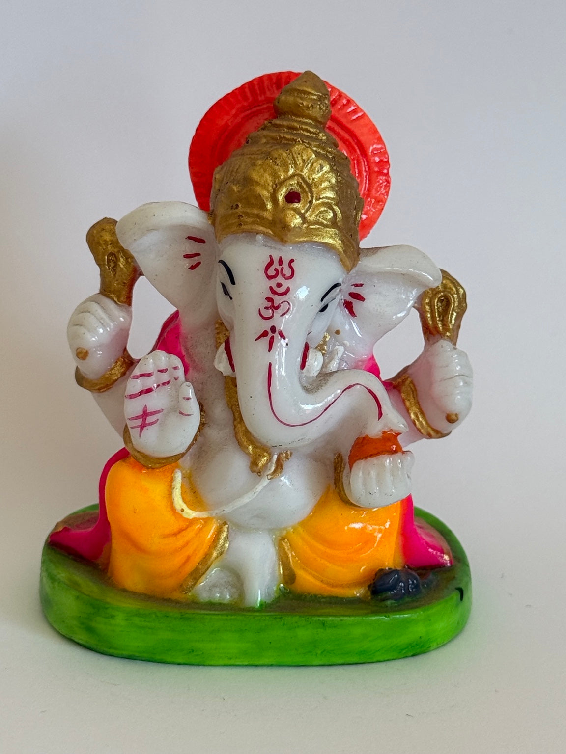 Blessing Ganesh Idol with Gold Crown & Pink Shawl – 3.5 Inch