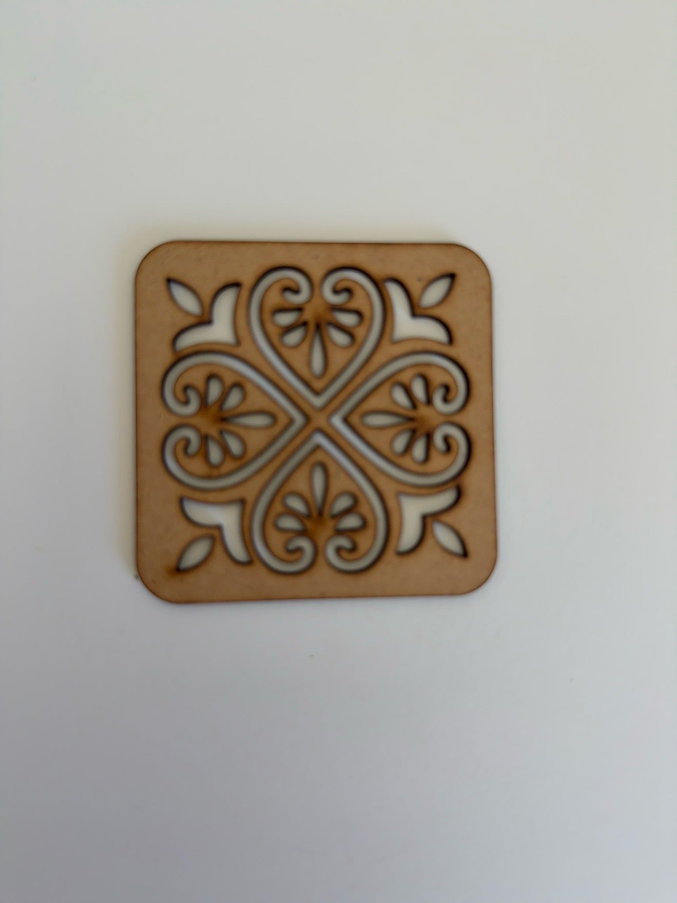Heritage Heart Rangoli Stencil – Traditional Floral Scroll Design