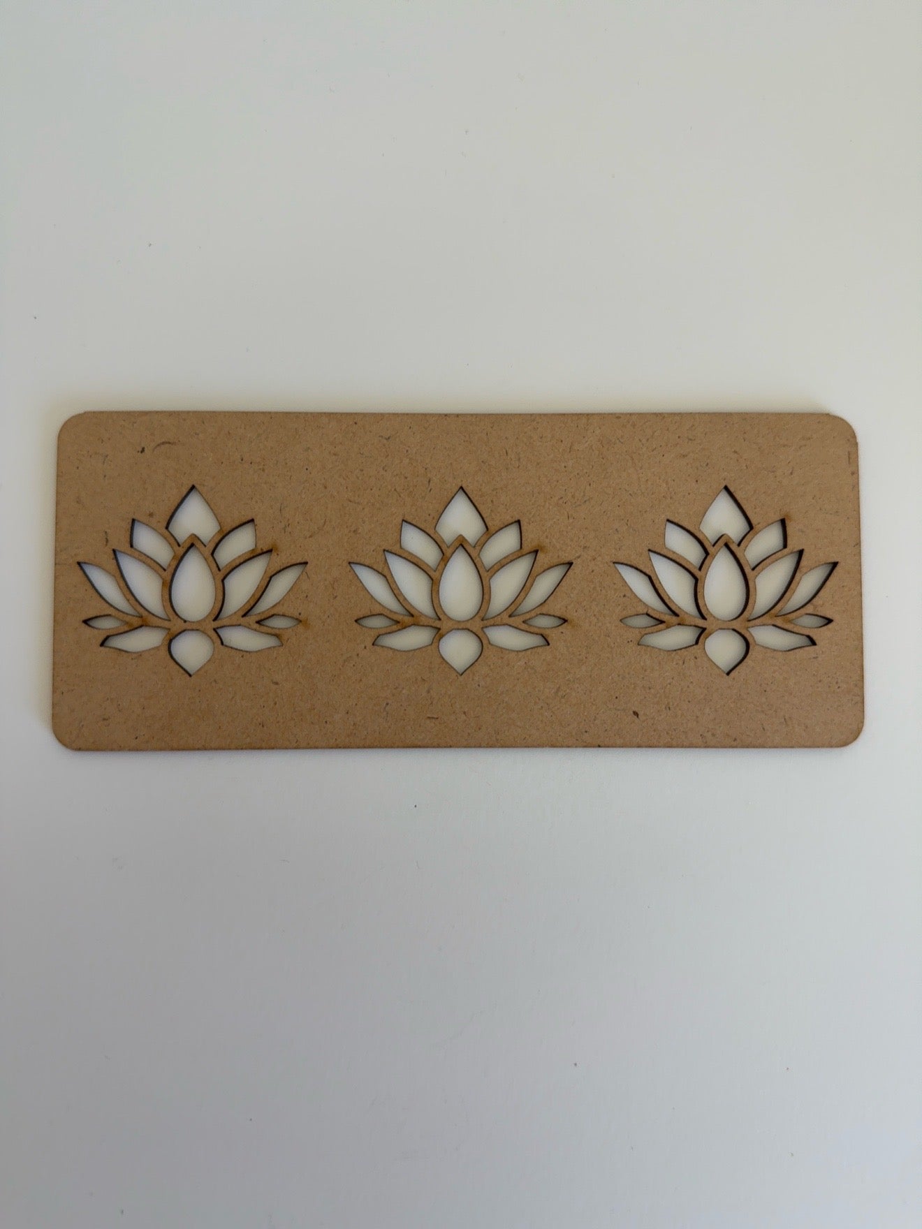 Lotus Border Rangoli Stencil – Triple Lotus Design
